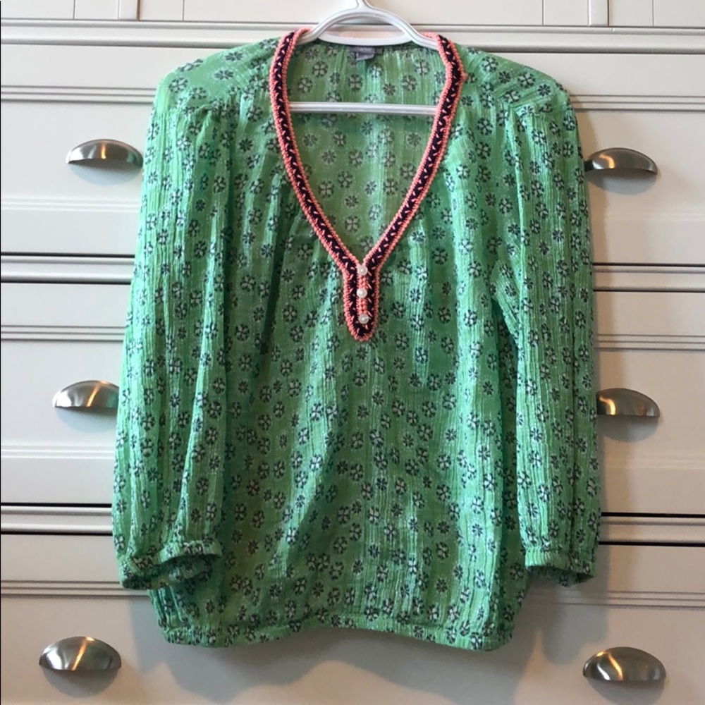 Aerie top